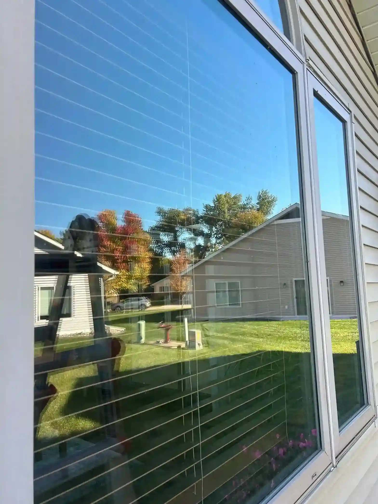 Exterior residential window cleaning results on family home in Morris MN